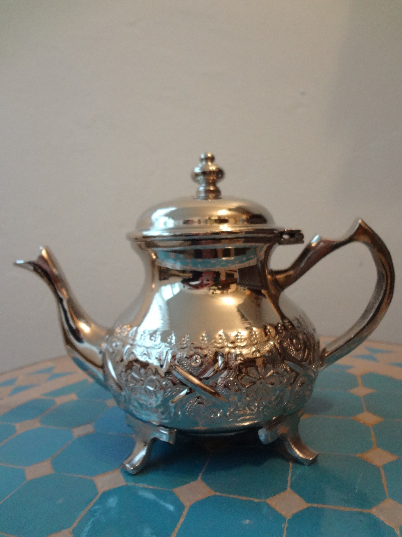Kleine orientalische Teekanne, Silber